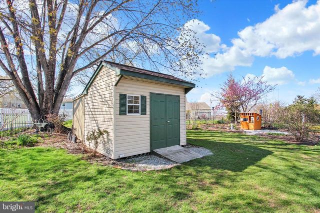 4 HANCOCK DR, East Berlin, PA 17316