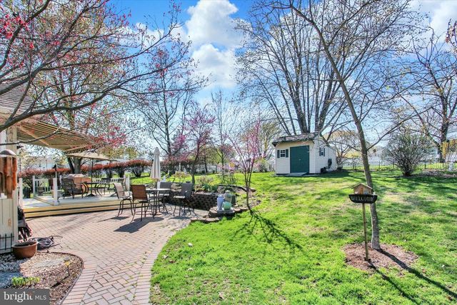 4 HANCOCK DR, East Berlin, PA 17316