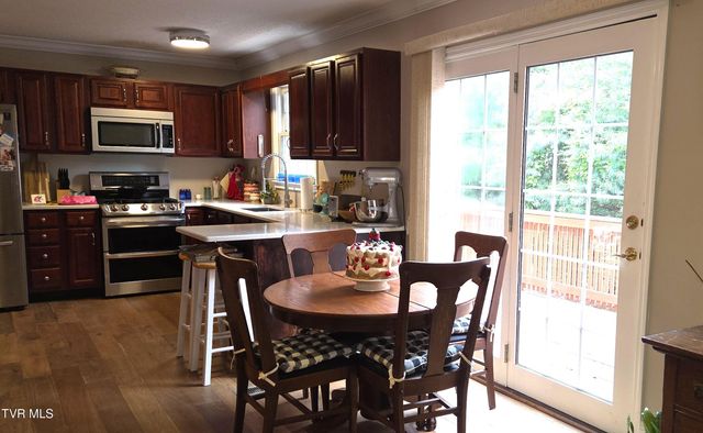 2734 East Oakland Avenue F58, Johnson City, TN 37601