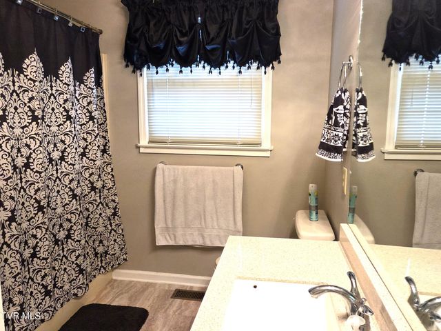 2734 East Oakland Avenue F58, Johnson City, TN 37601