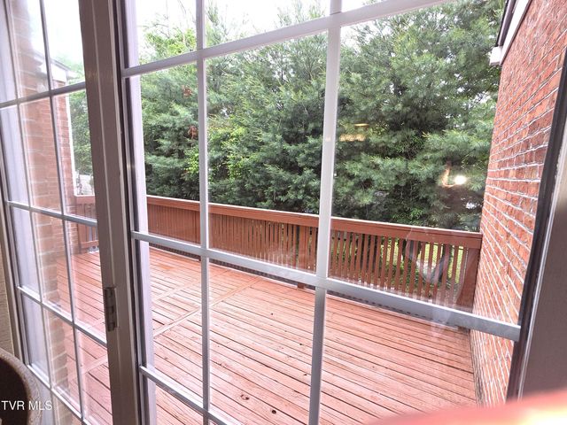 2734 East Oakland Avenue F58, Johnson City, TN 37601