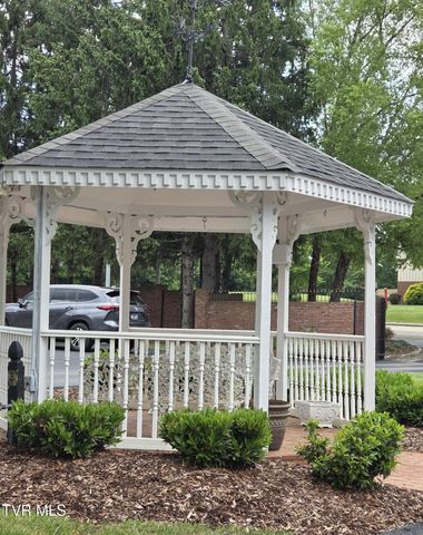 2734 East Oakland Avenue F58, Johnson City, TN 37601