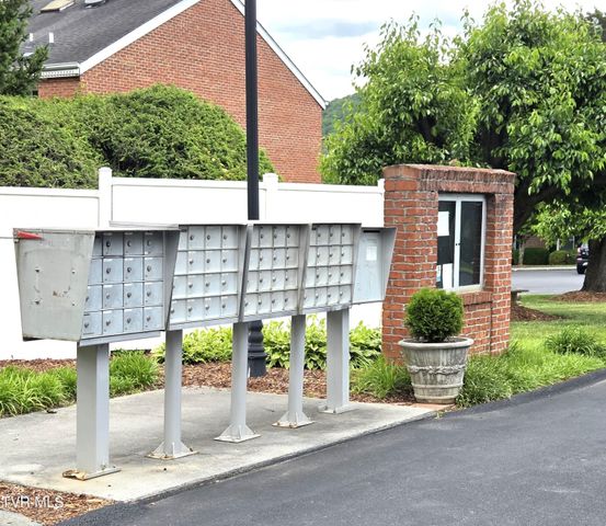 2734 East Oakland Avenue F58, Johnson City, TN 37601