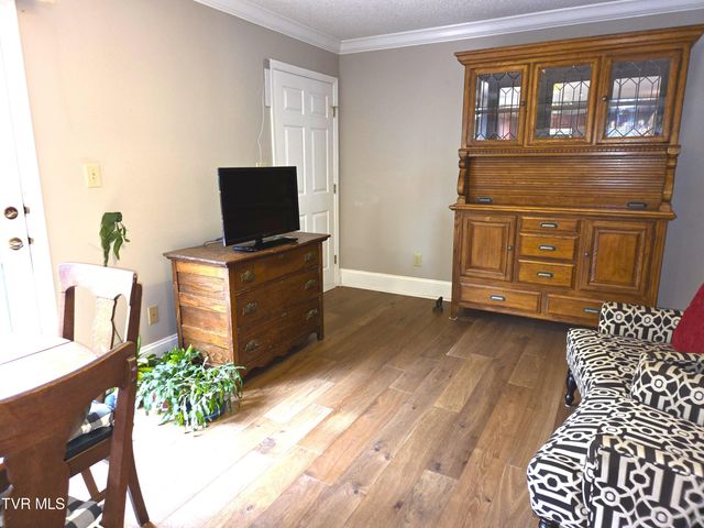 2734 East Oakland Avenue F58, Johnson City, TN 37601