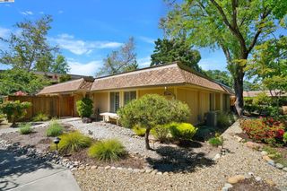 2217 Ptarmigan Dr 2, Walnut Creek, CA 94595