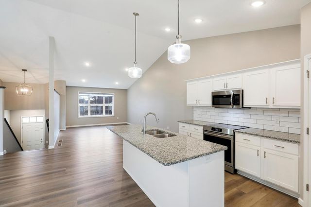 2985 127th Avenue, Blaine, MN 55449