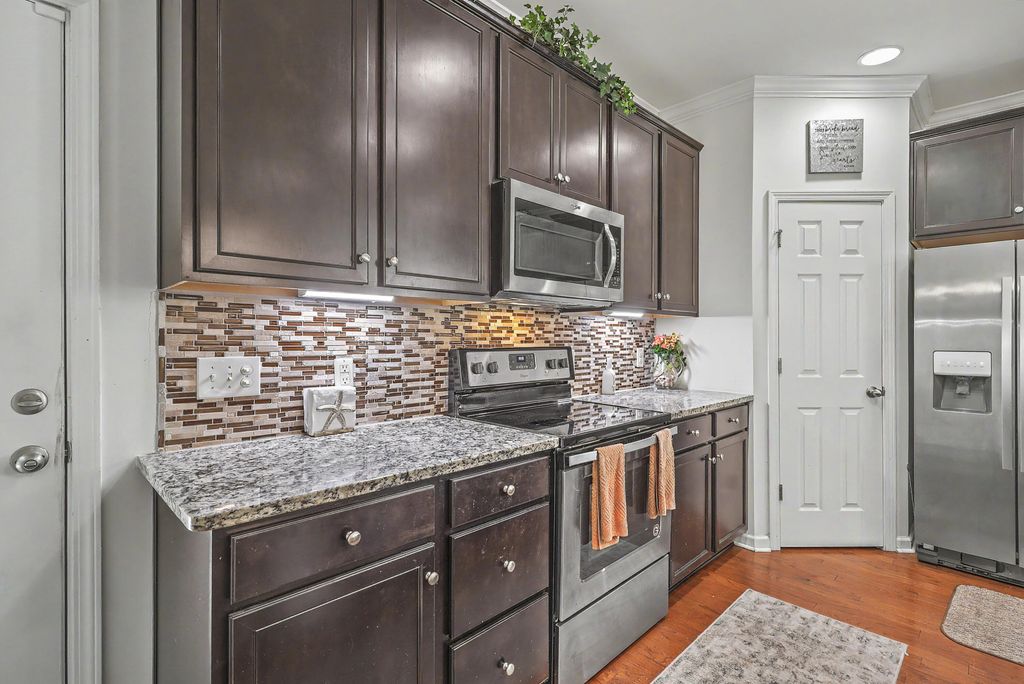 Image 15 of property listing at 1519 Migration Point, Summerville, SC 29483