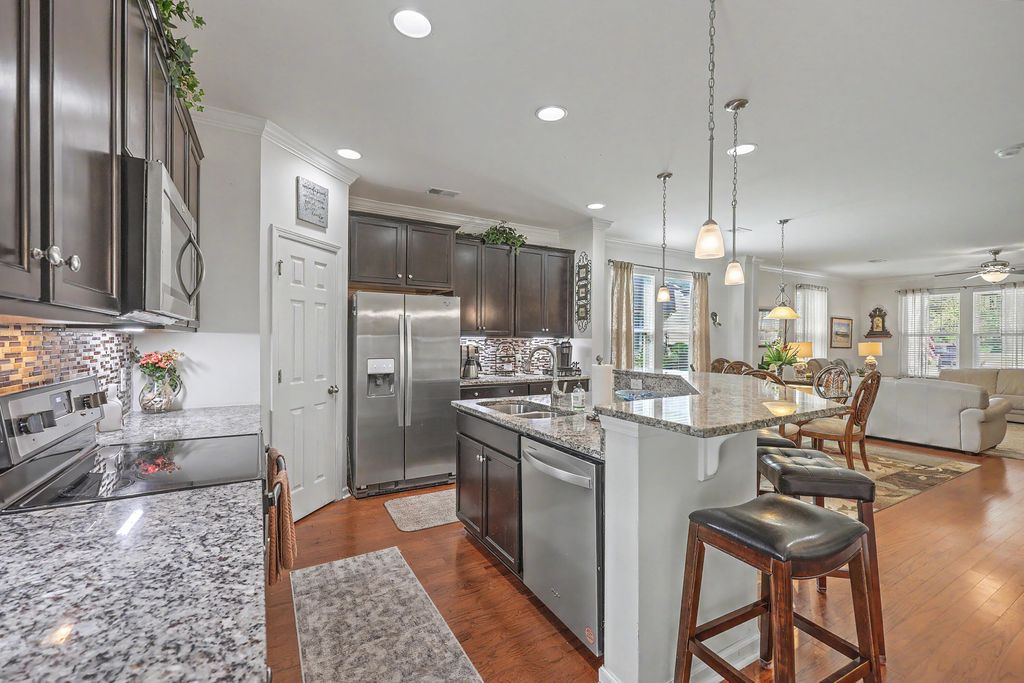 Image 16 of property listing at 1519 Migration Point, Summerville, SC 29483