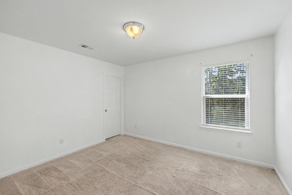 Image 27 of property listing at 1519 Migration Point, Summerville, SC 29483
