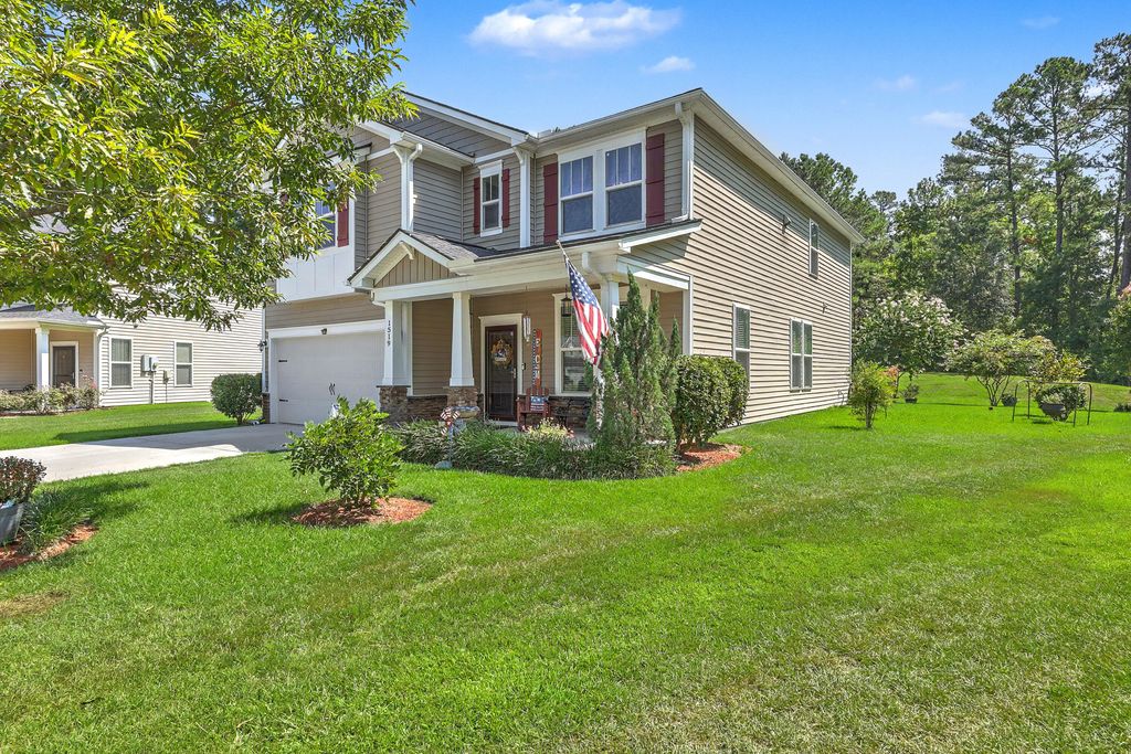 Image 4 of property listing at 1519 Migration Point, Summerville, SC 29483