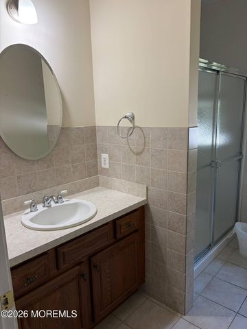 1801 Finderne Street, Oakhurst, NJ 07755
