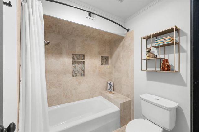 402 Seawind ST, Lakeway, TX 78734