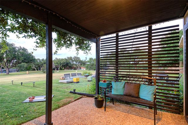 402 Seawind ST, Lakeway, TX 78734