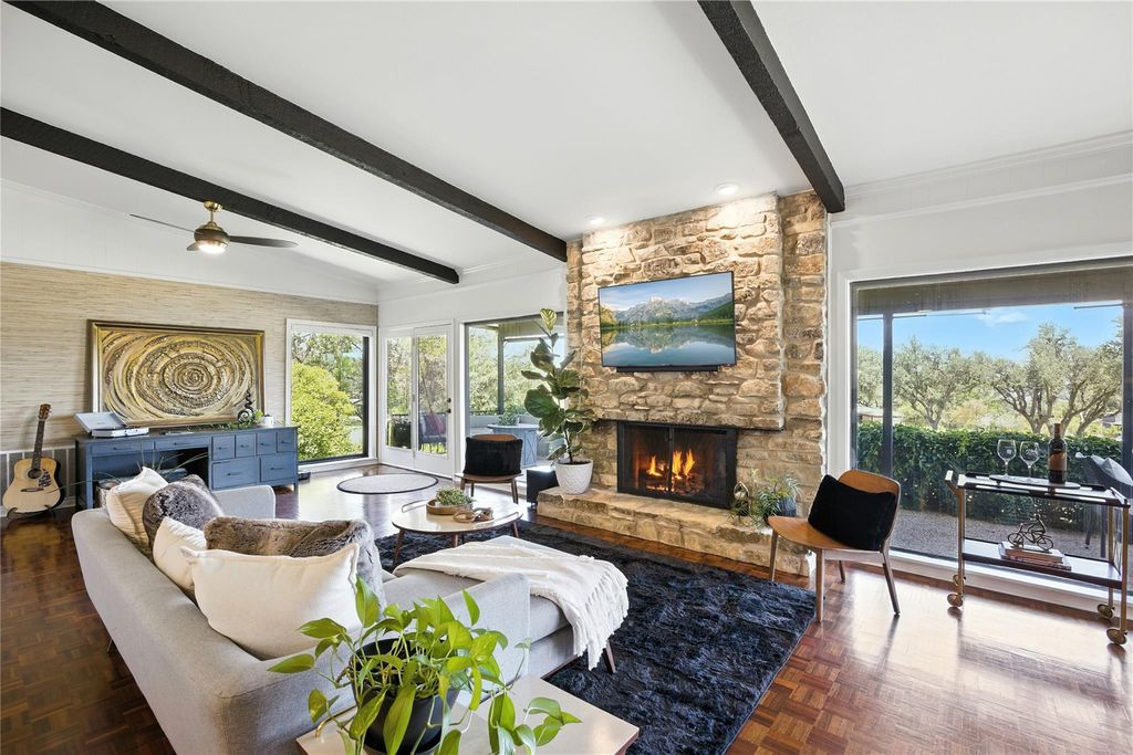 402 Seawind ST, Lakeway, TX 78734