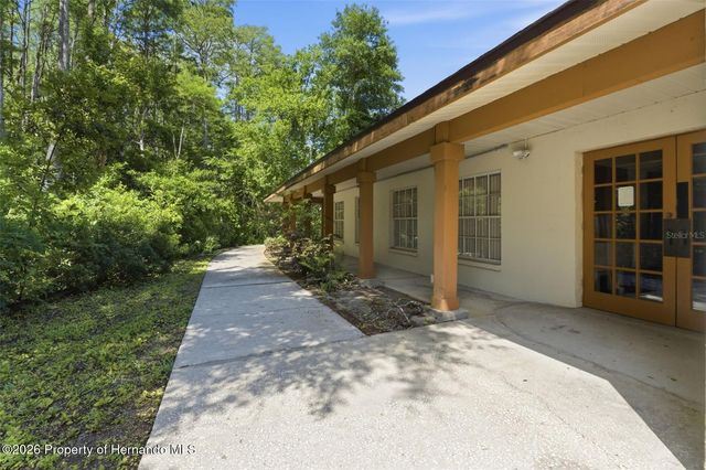 10311 Pineneedles Drive, New Port Richey, FL 34654
