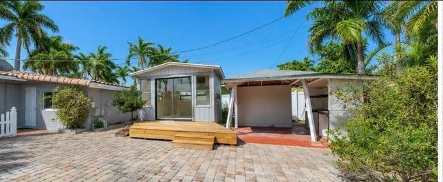 1117 SE 5th Street, Deerfield Beach, FL 33441