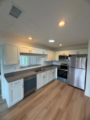 1117 SE 5th Street, Deerfield Beach, FL 33441