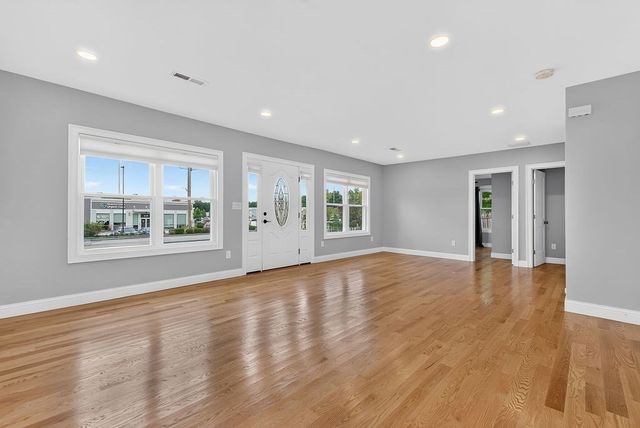 128 Parker Street, Maynard, MA 01754