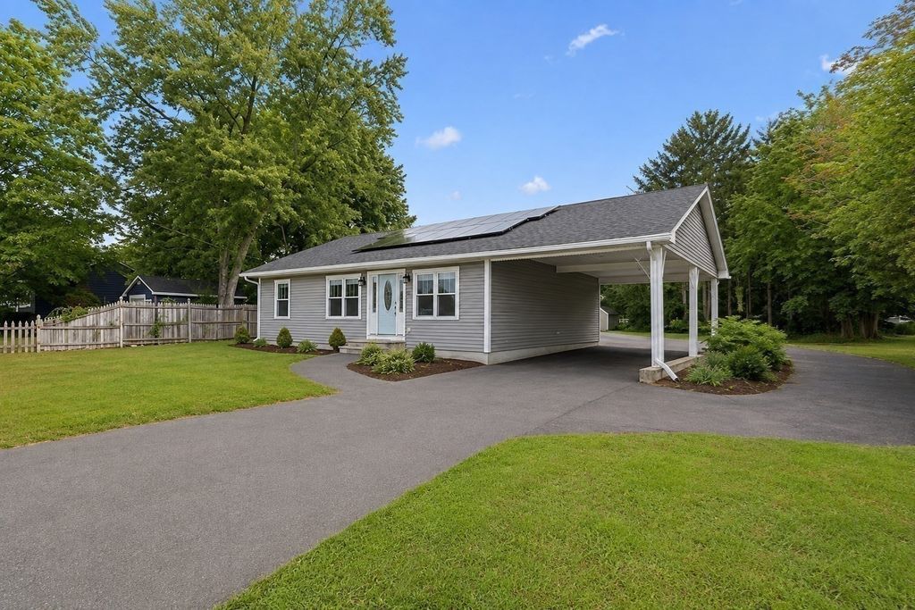 128 Parker Street, Maynard, MA 01754