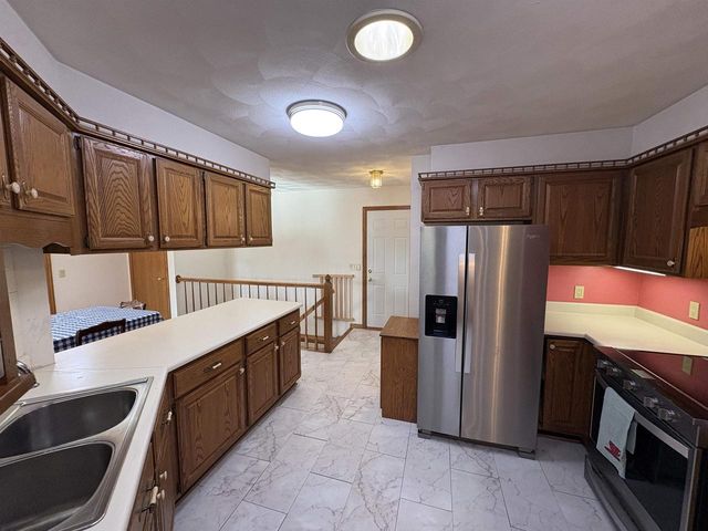 4006 Devereaux Drive, Janesville, WI 53546