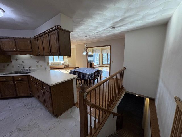 4006 Devereaux Drive, Janesville, WI 53546