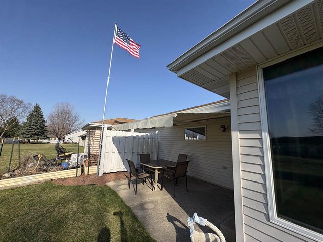 4006 Devereaux Drive, Janesville, WI 53546