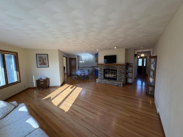 4006 Devereaux Drive, Janesville, WI 53546