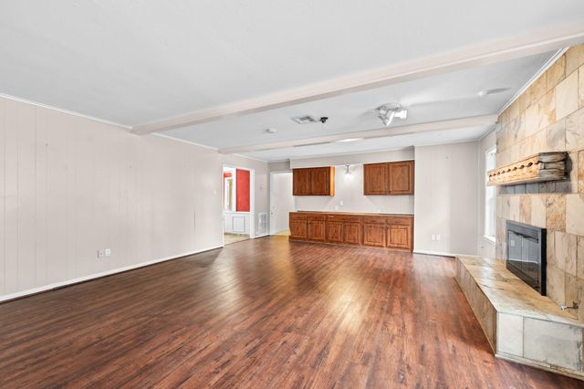 28923 Pine Hill Drive, Shenandoah, TX 77381