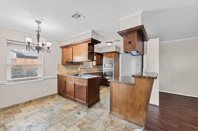28923 Pine Hill Drive, Shenandoah, TX 77381