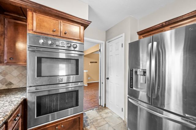 28923 Pine Hill Drive, Shenandoah, TX 77381