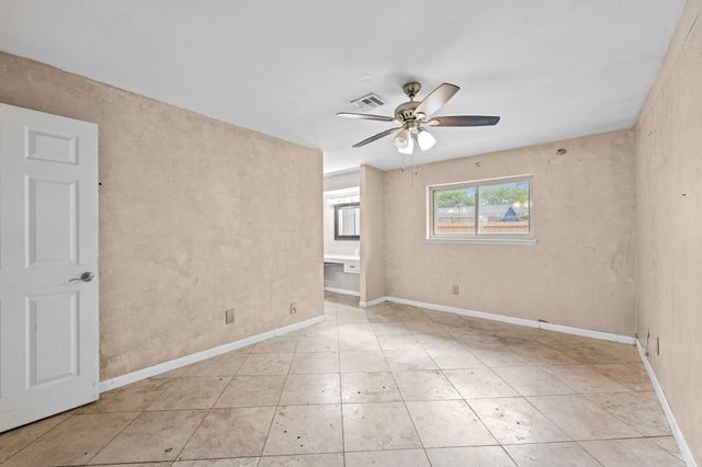 28923 Pine Hill Drive, Shenandoah, TX 77381