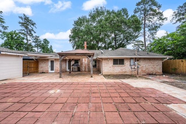28923 Pine Hill Drive, Shenandoah, TX 77381