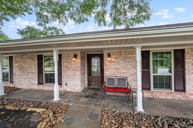 28923 Pine Hill Drive, Shenandoah, TX 77381