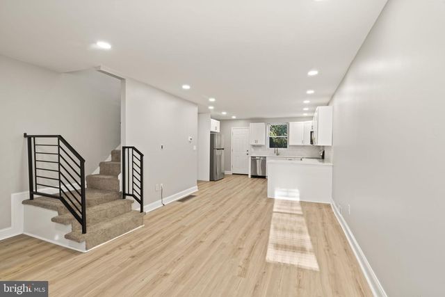 353 E UPSAL ST, Philadelphia, PA 19119