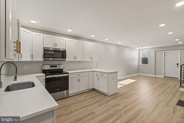 353 E UPSAL ST, Philadelphia, PA 19119
