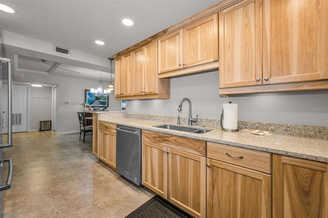 2700 BAYSHORE BOULEVARD 11305, Dunedin, FL 34698