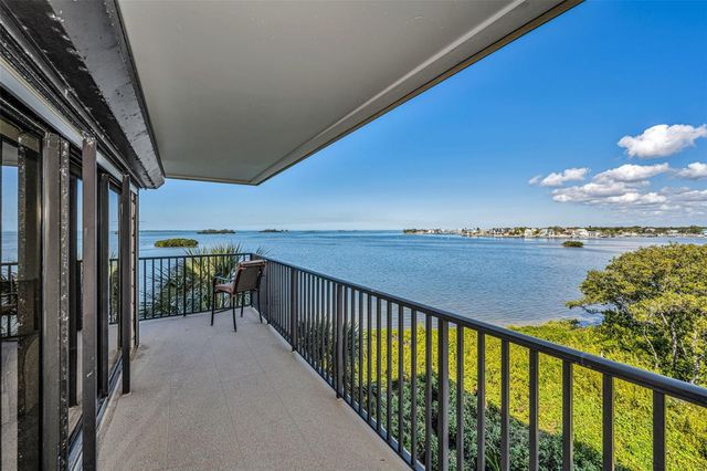 2700 BAYSHORE BOULEVARD 11305, Dunedin, FL 34698
