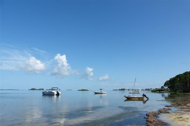 2700 BAYSHORE BOULEVARD 11305, Dunedin, FL 34698