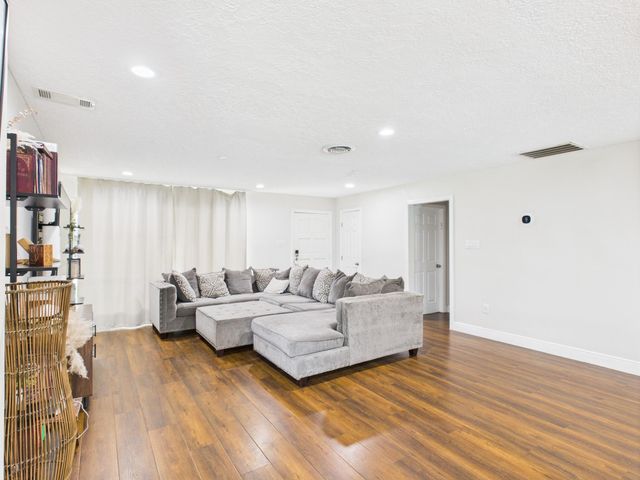 9202 Bintliff Drive, Houston, TX 77074