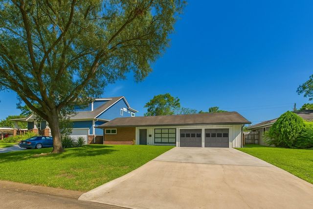 9202 Bintliff Drive, Houston, TX 77074