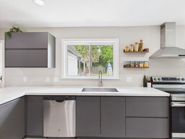 9202 Bintliff Drive, Houston, TX 77074