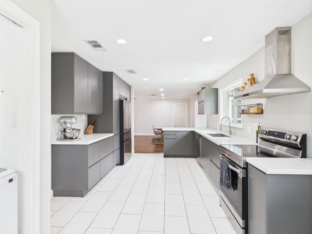 9202 Bintliff Drive, Houston, TX 77074