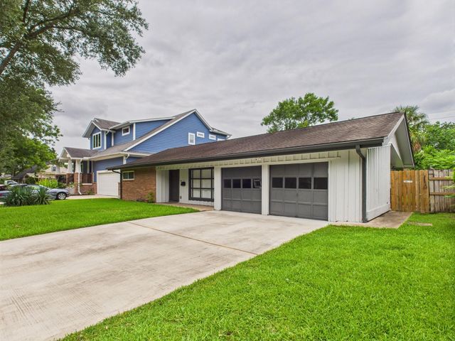 9202 Bintliff Drive, Houston, TX 77074