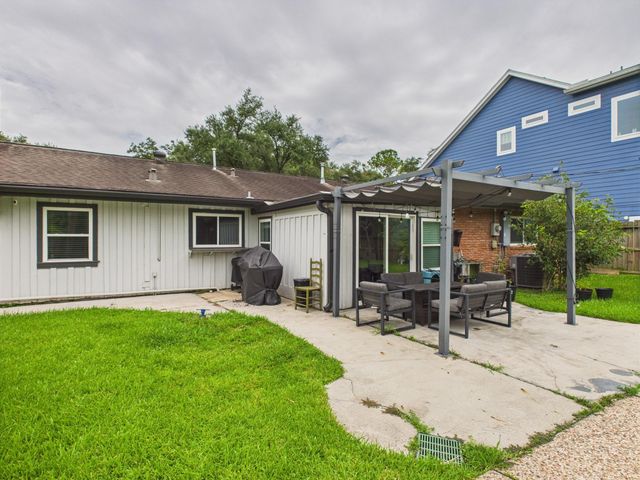 9202 Bintliff Drive, Houston, TX 77074