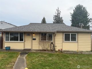 1807 S Sprague Avenue, Tacoma, WA 98405
