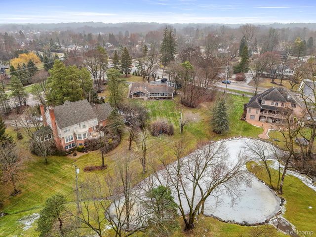 45401 W 9 Mile Road, Novi, MI 48374