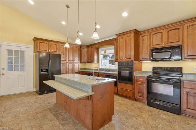 2301 Airport RD, Suffolk, VA 23434