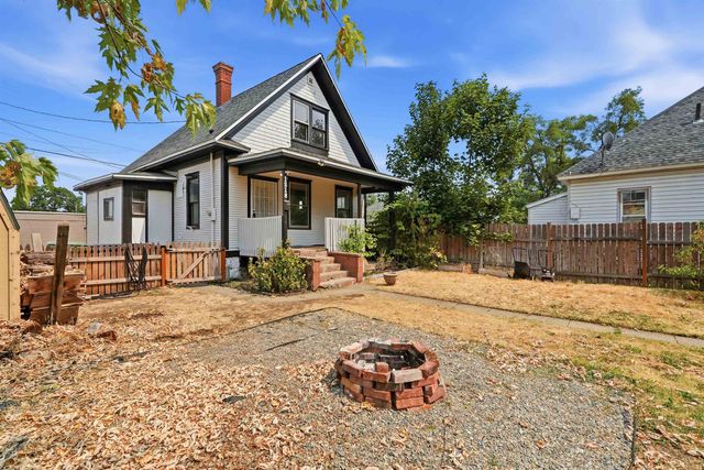 1218 W Shannon Ave, Spokane, WA 99205