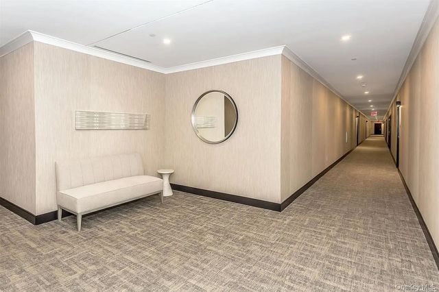 100 Garvies Point Road 1146, Glen Cove, NY 11542