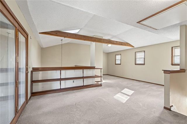 16404 Covey Lane, Bonner Springs, KS 66012